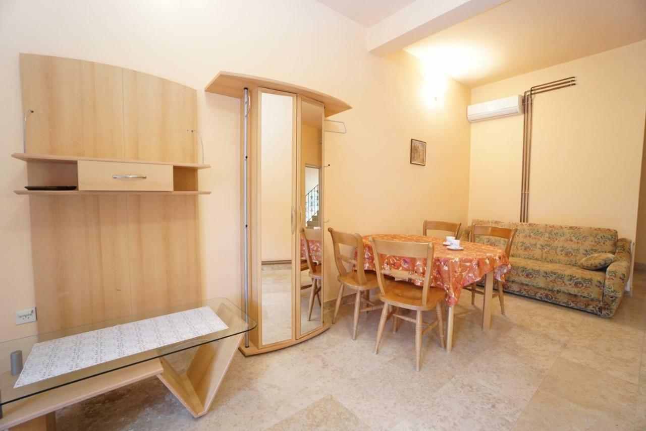 Apartments Branka Замбратія Екстер'єр фото